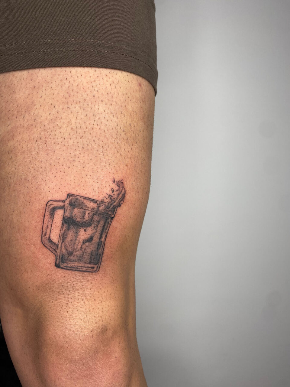 shorty tattoo cocktail cuisse